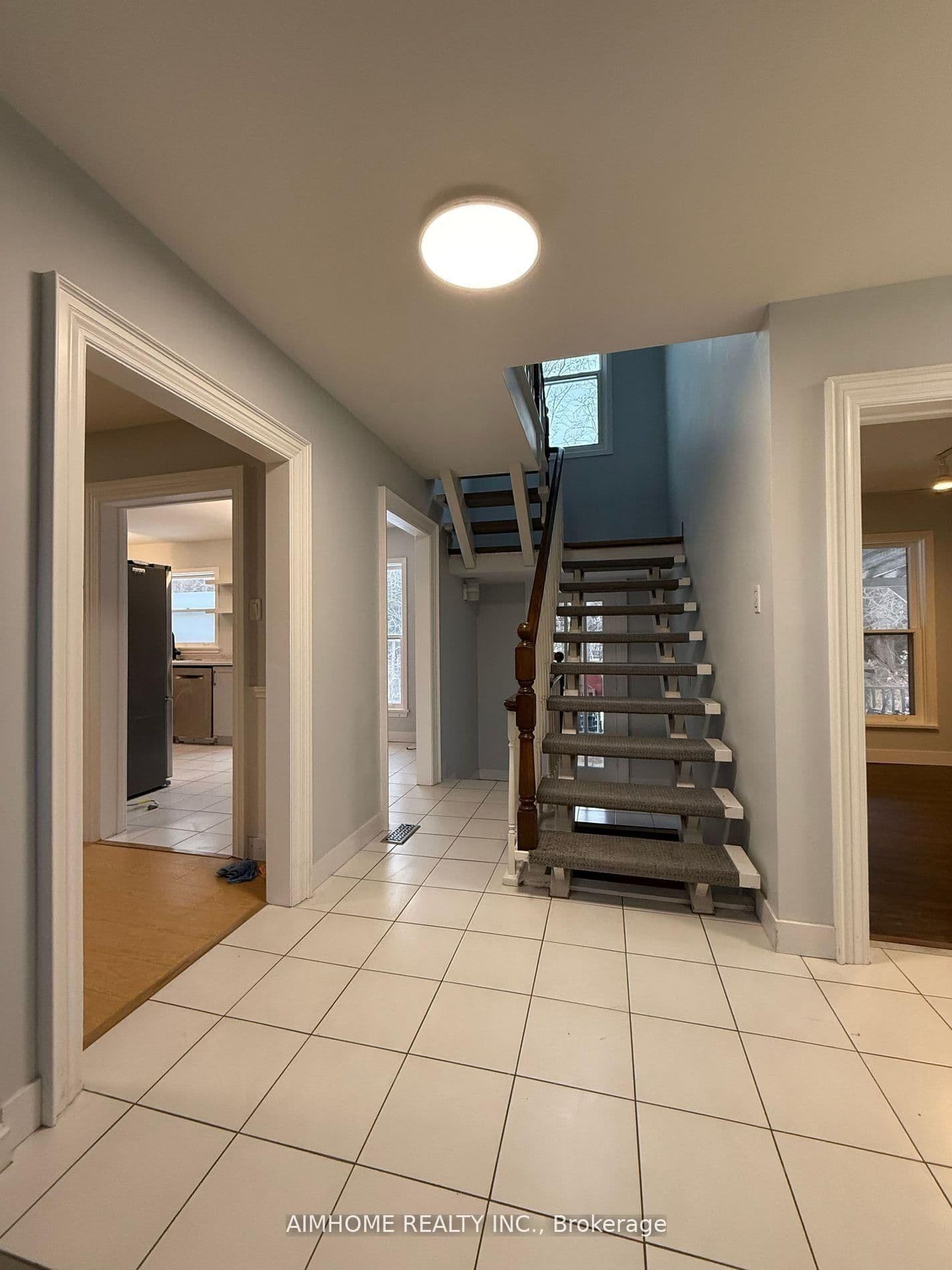 338 Steeles Avenue E thumbnail 9