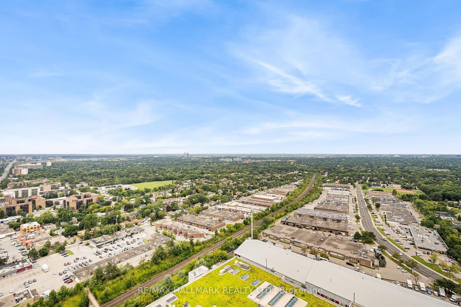 7171 Yonge Street, Unit PH301 thumbnail 19