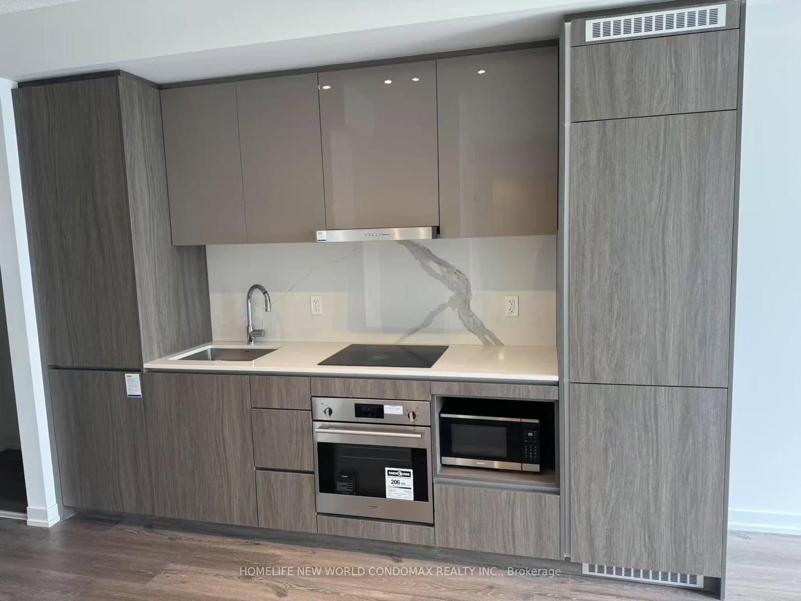 28 Interchange Way, Unit 1807 thumbnail 3