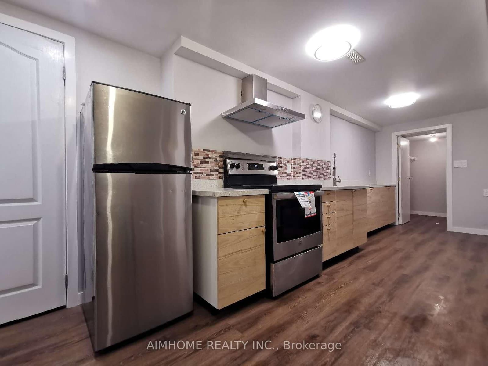 17 Boticelli Way - Image 1