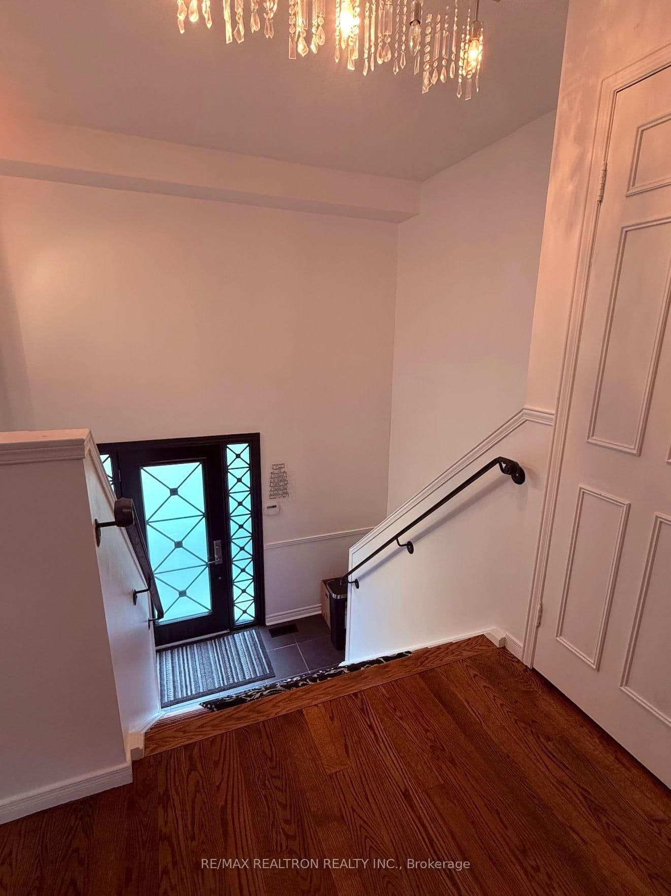 44 Roxborough Lane thumbnail 3