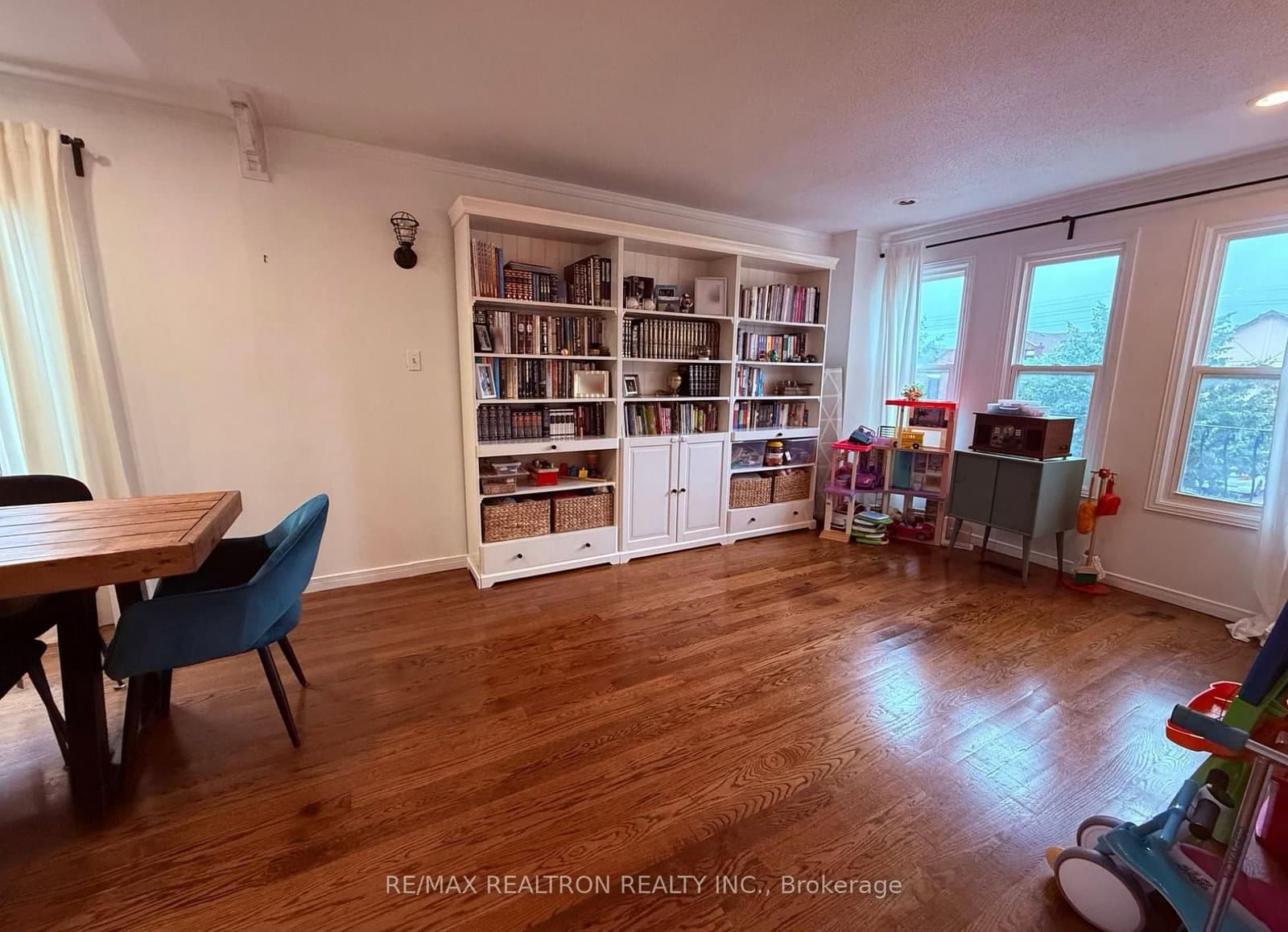 44 Roxborough Lane thumbnail 5