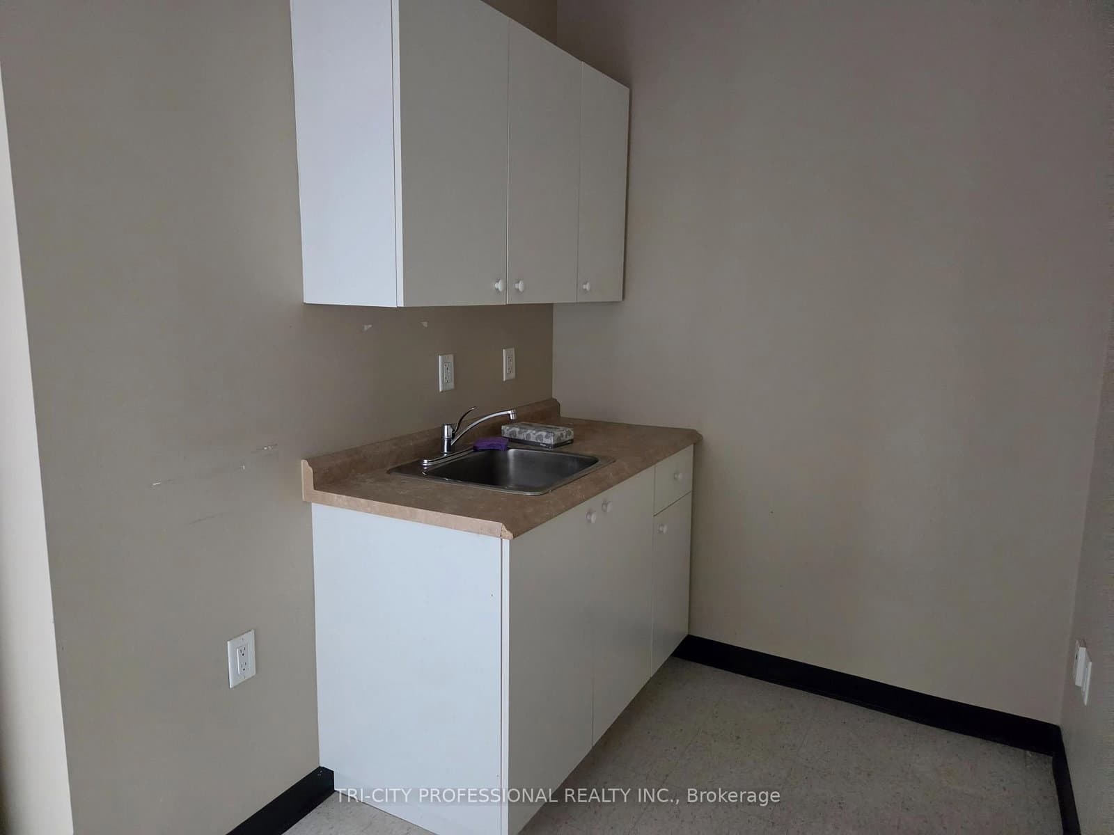 9889 Markham Road, Unit 204 thumbnail 7