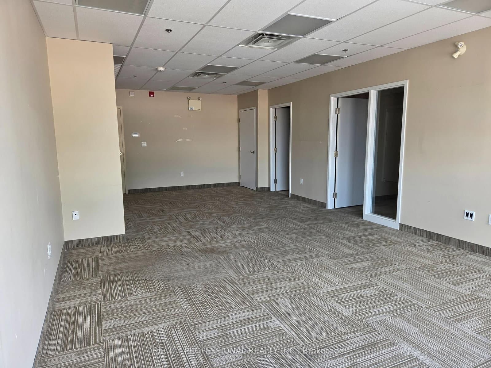 9889 Markham Road, Unit 204 thumbnail 8