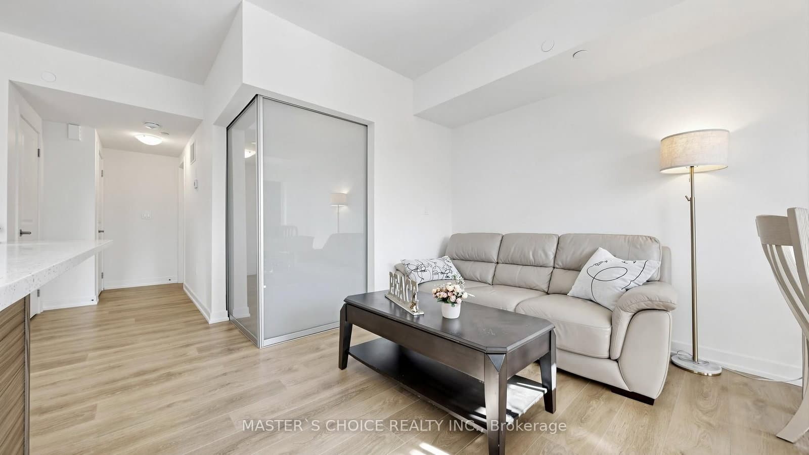 56 Elizabeth Street, Unit 1404 thumbnail 7