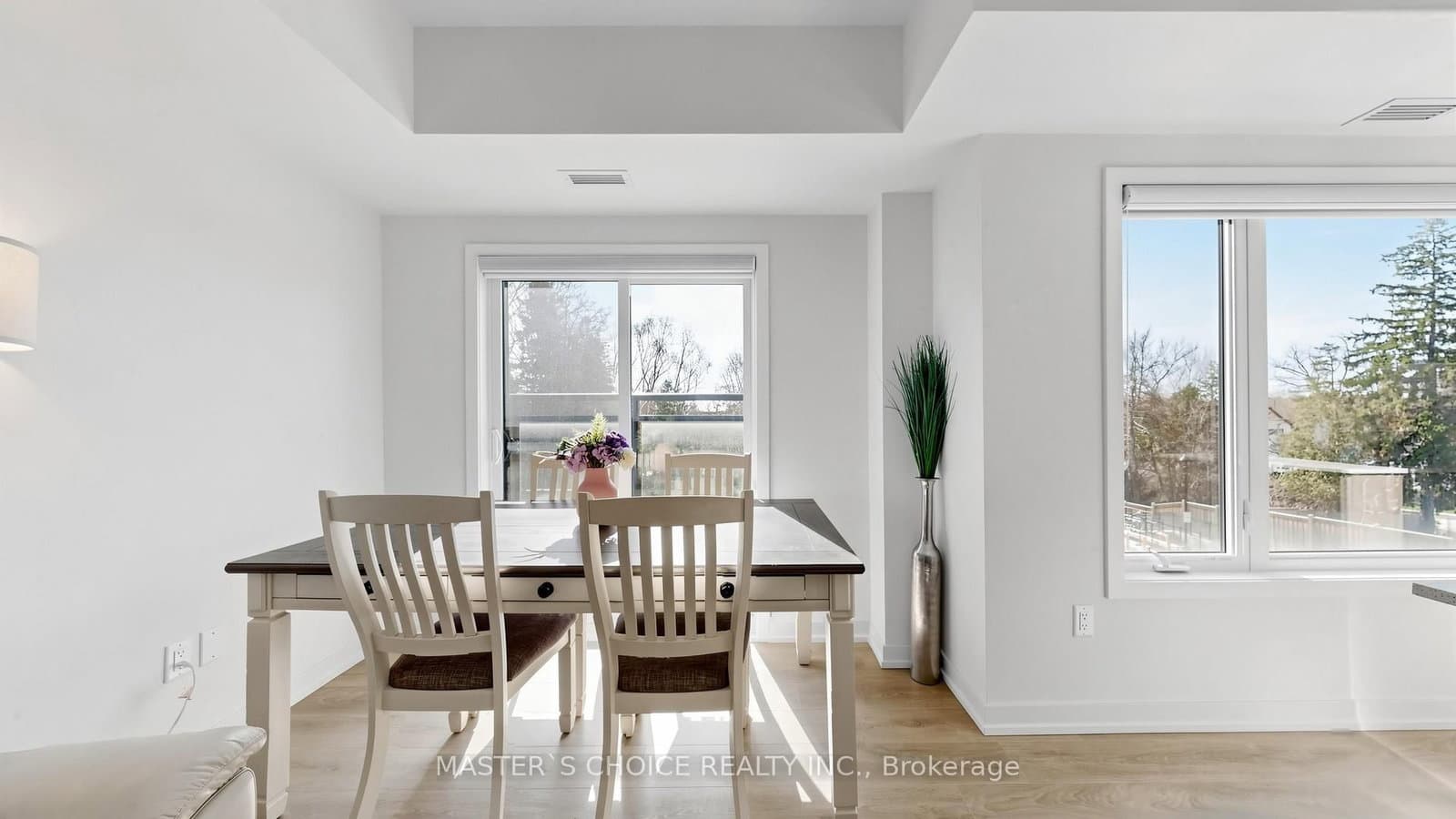 56 Elizabeth Street, Unit 1404 thumbnail 8