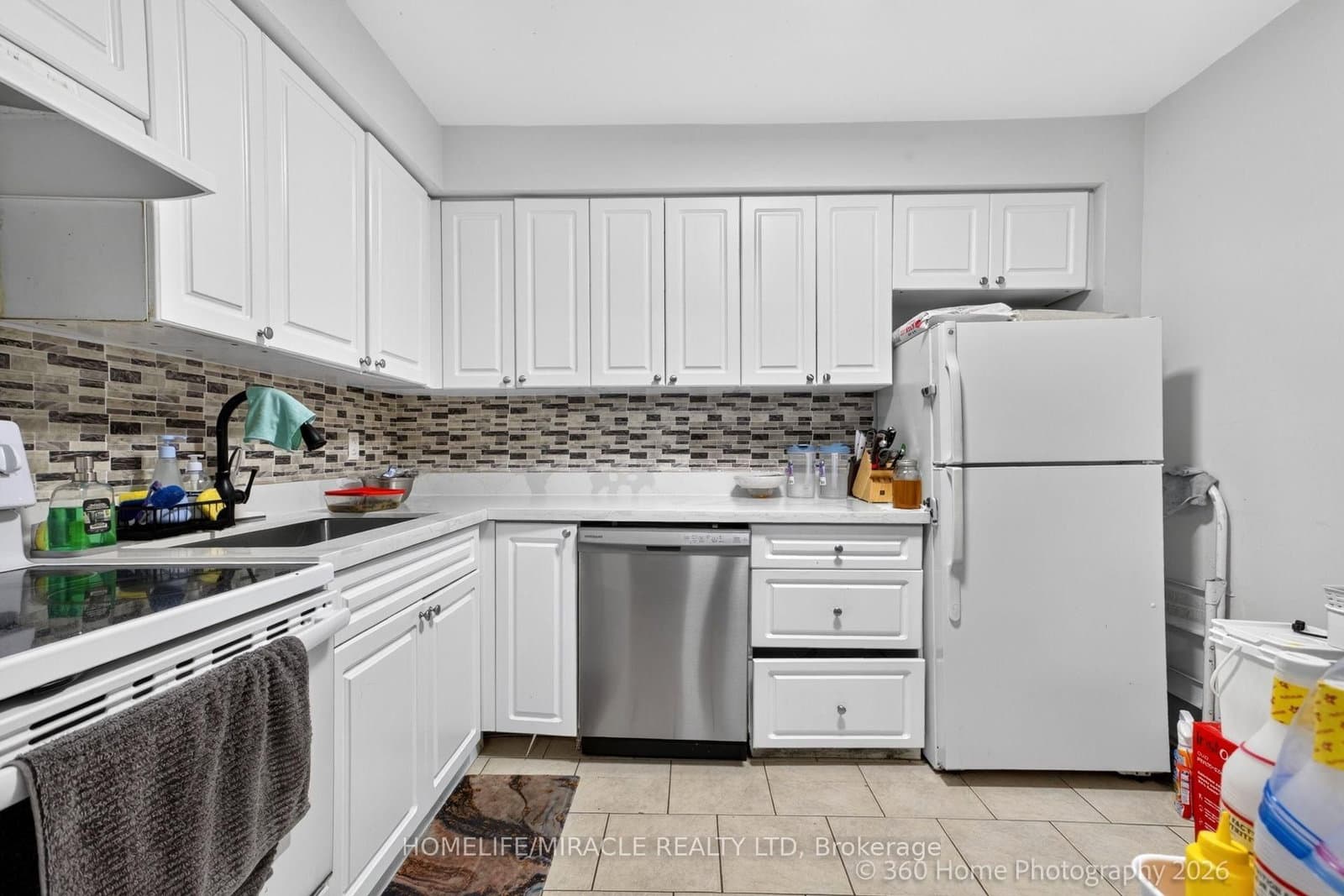 74 Springfair Avenue, Unit 165 thumbnail 10