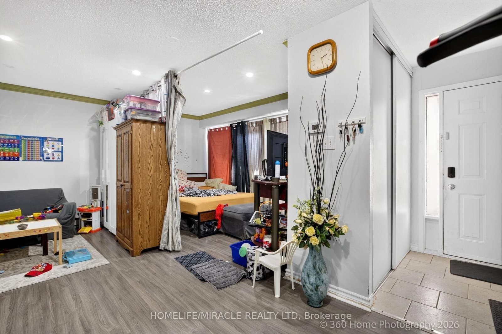 74 Springfair Avenue, Unit 165 thumbnail 16
