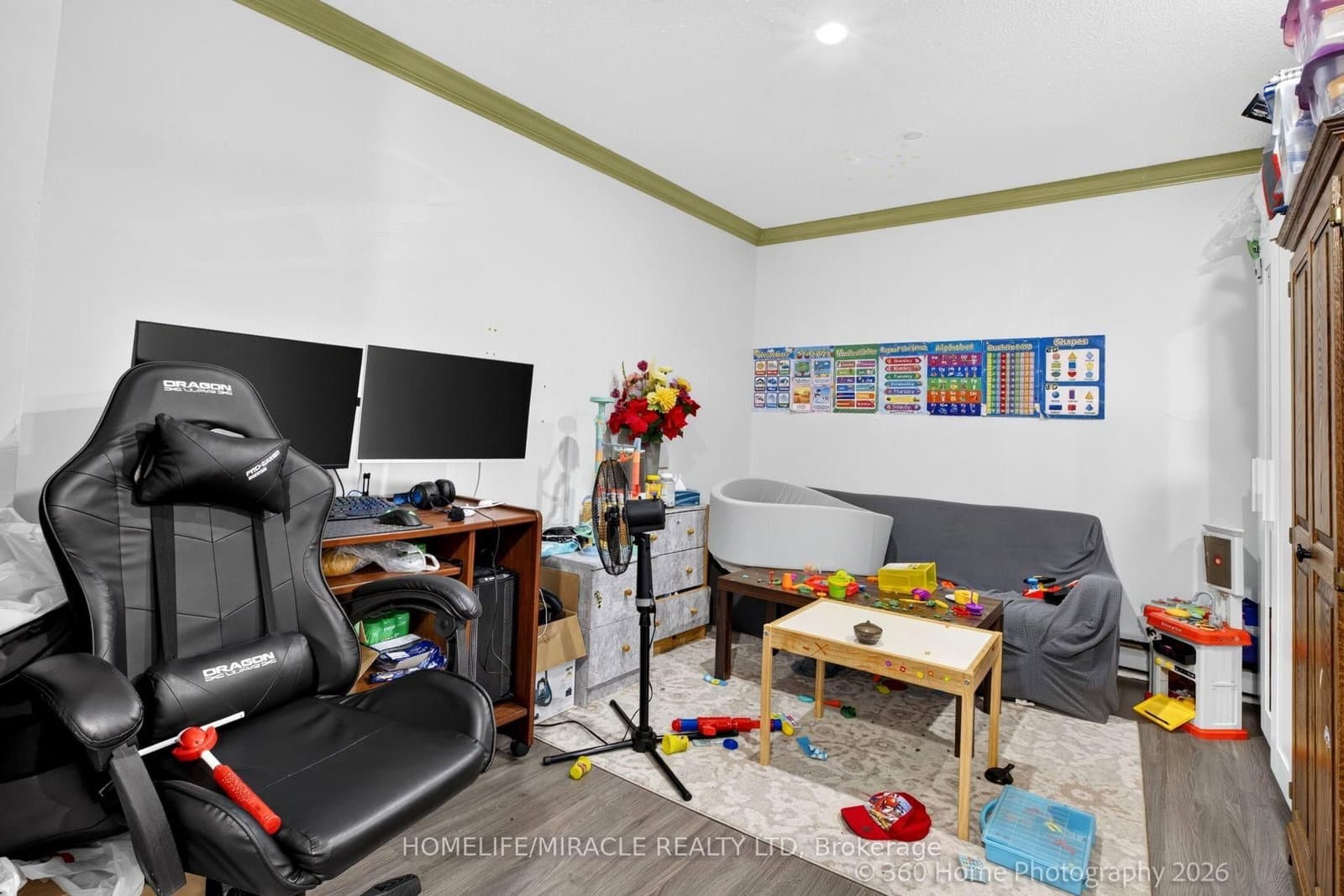 74 Springfair Avenue, Unit 165 thumbnail 18