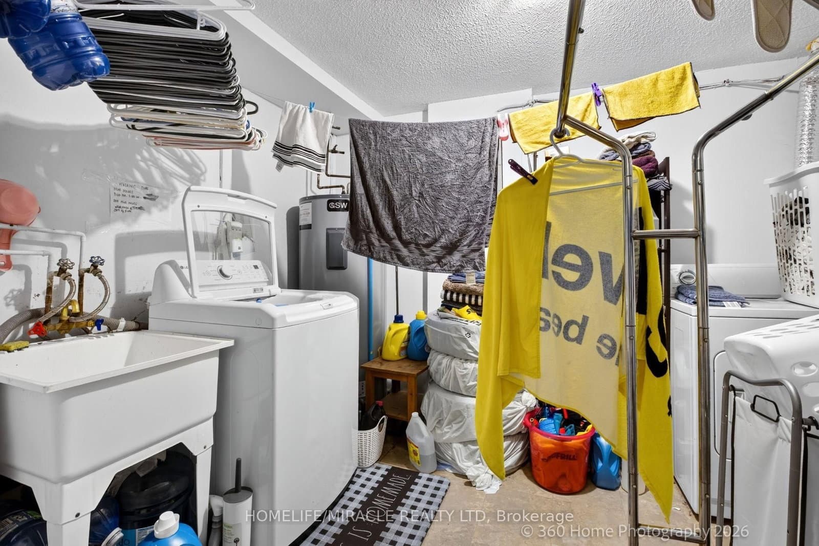74 Springfair Avenue, Unit 165 thumbnail 23
