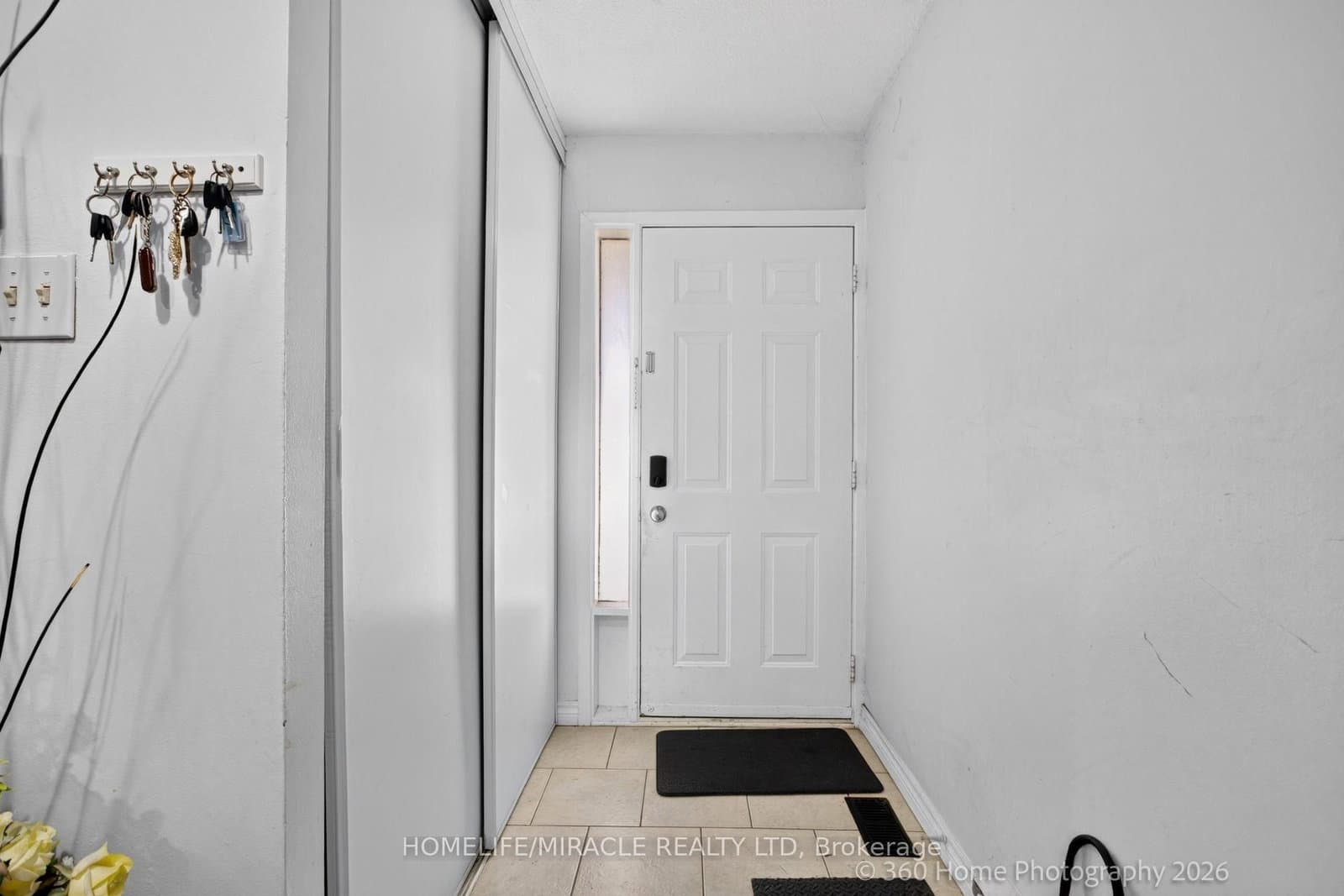 74 Springfair Avenue, Unit 165 thumbnail 4