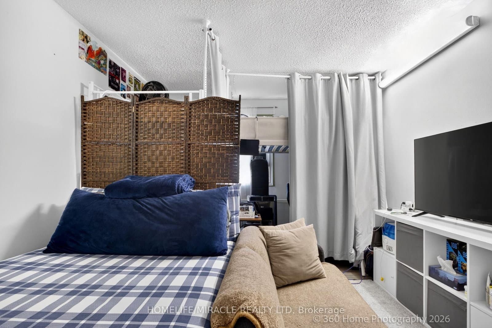 74 Springfair Avenue, Unit 165 thumbnail 6