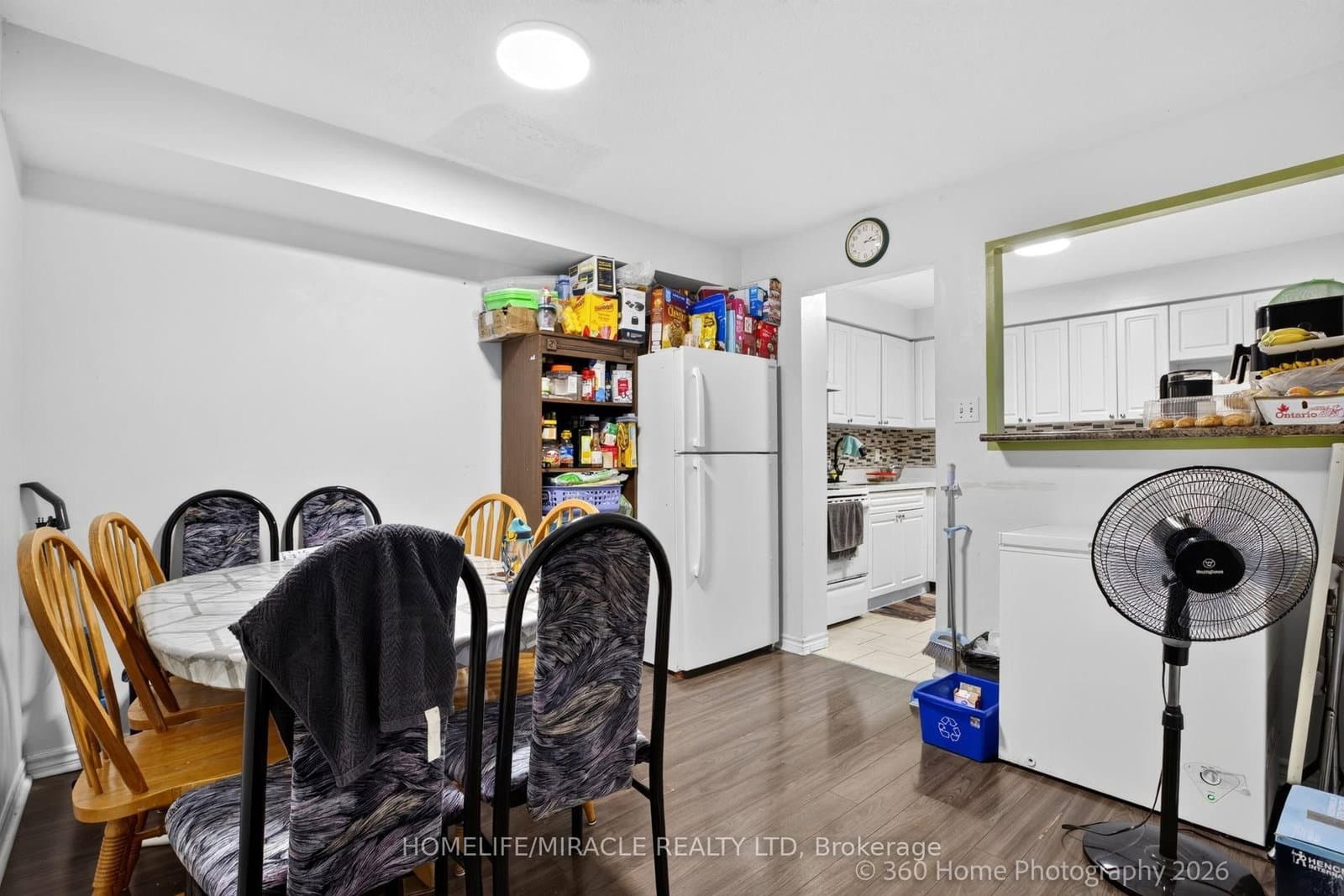 74 Springfair Avenue, Unit 165 thumbnail 7