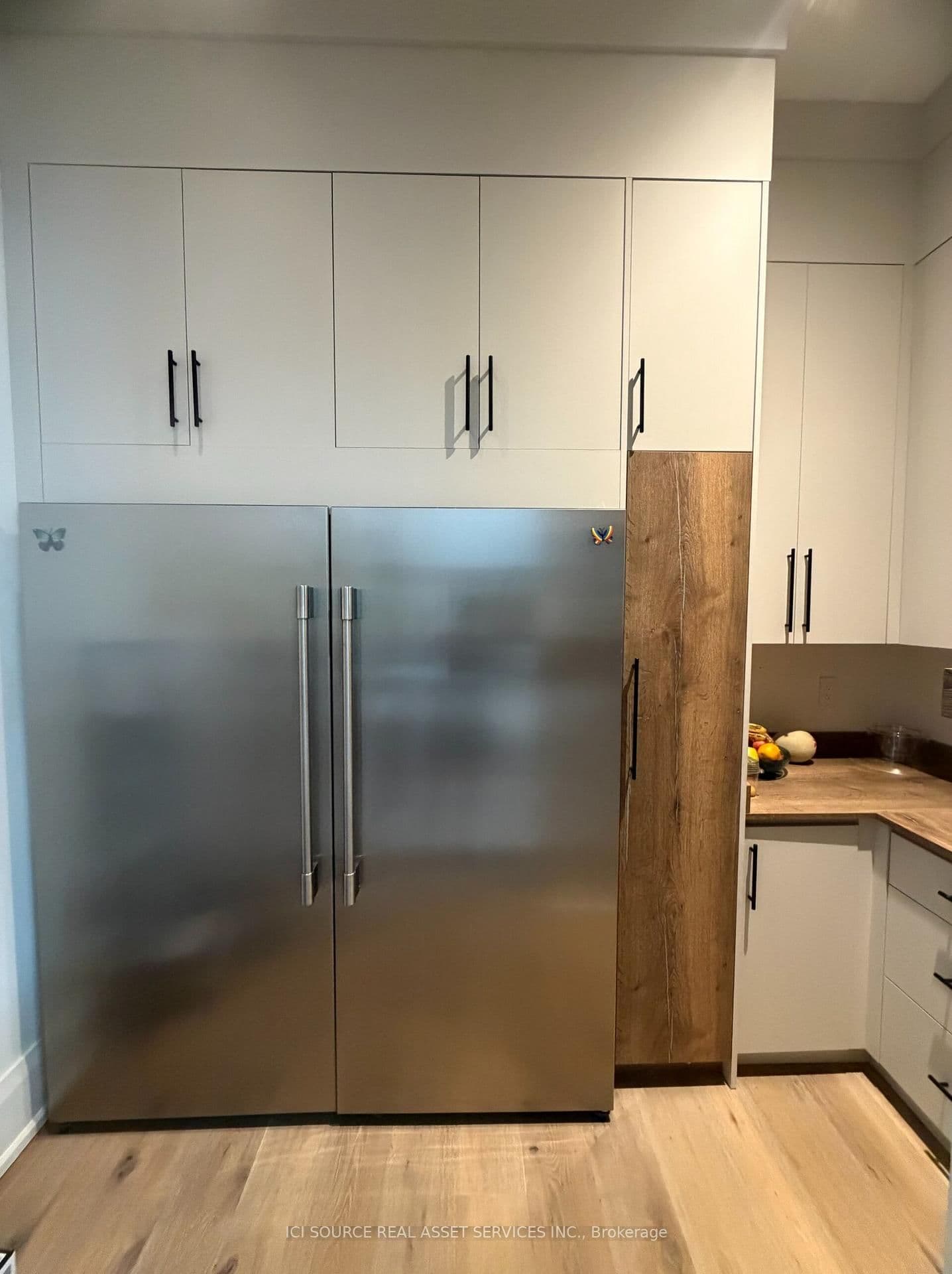 211 Kennedy Street W thumbnail 10