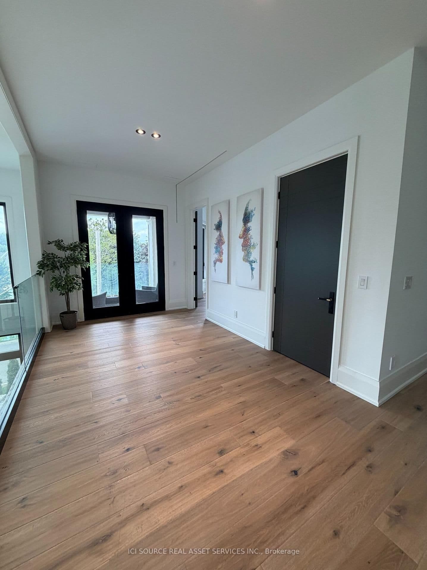 211 Kennedy Street W thumbnail 18