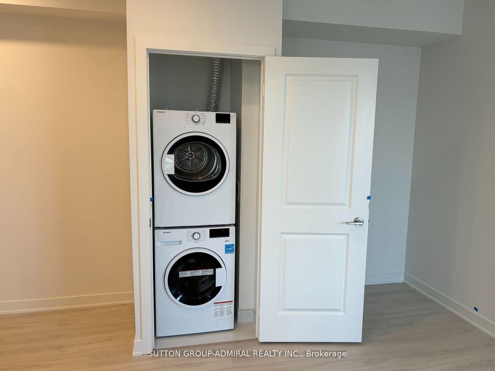 30 Upper Mall Way, Unit A1505 thumbnail 16