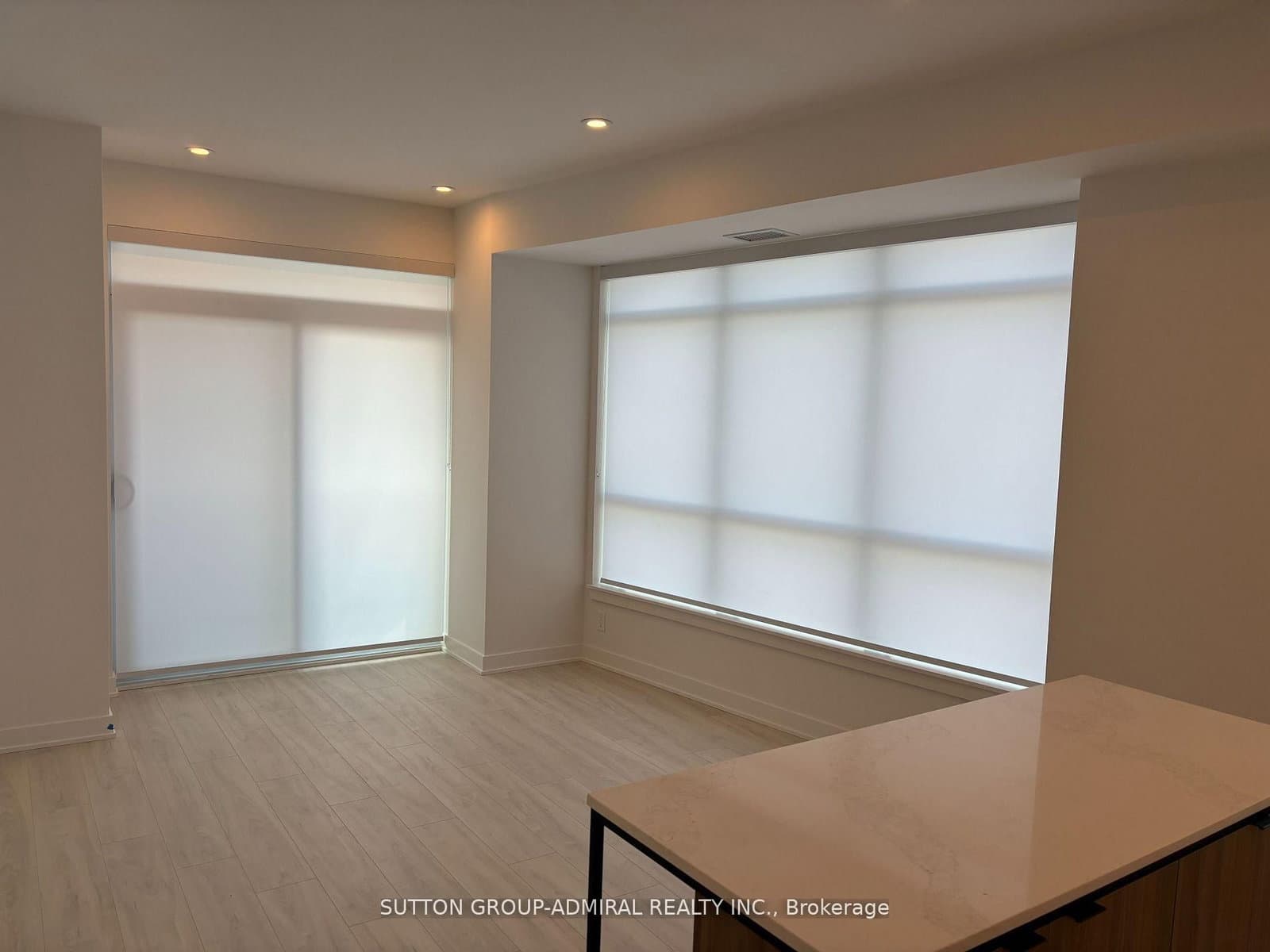 30 Upper Mall Way, Unit A1505 thumbnail 5