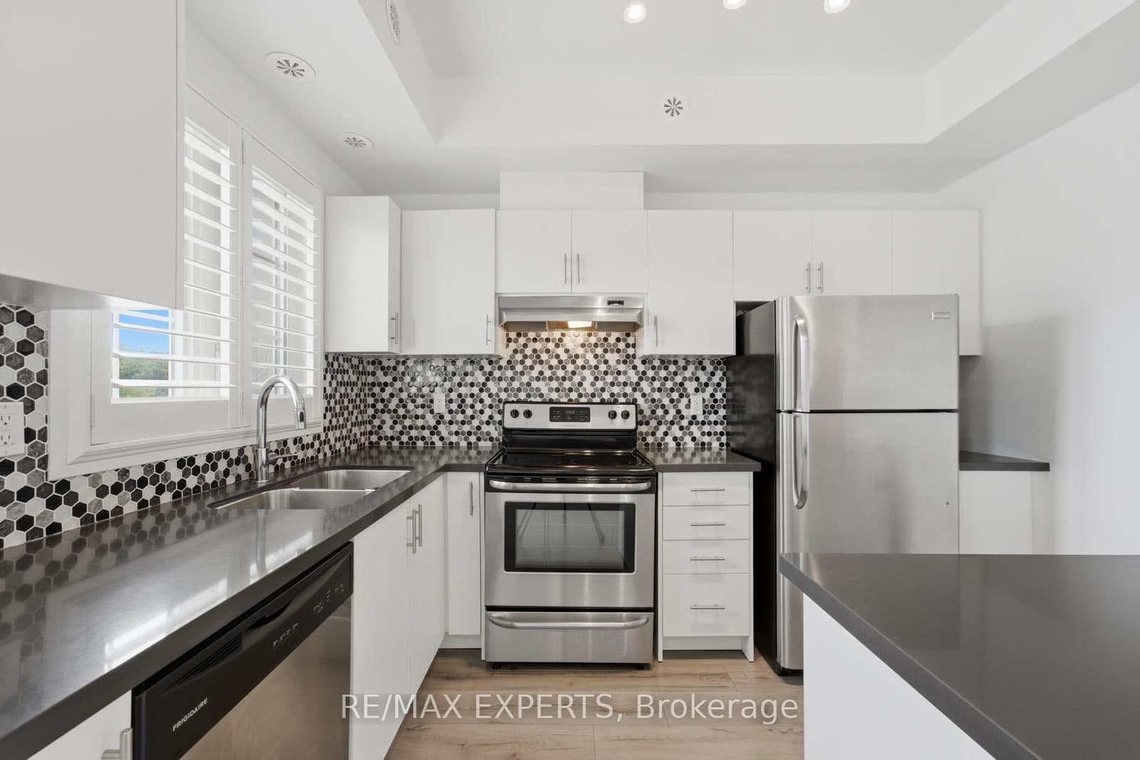 26 Bruce Street, Unit E09 thumbnail 12