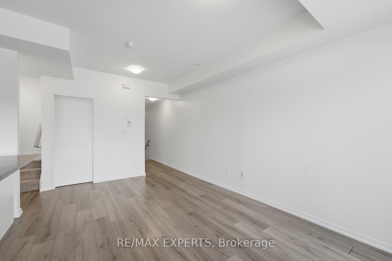 26 Bruce Street, Unit E09 thumbnail 9