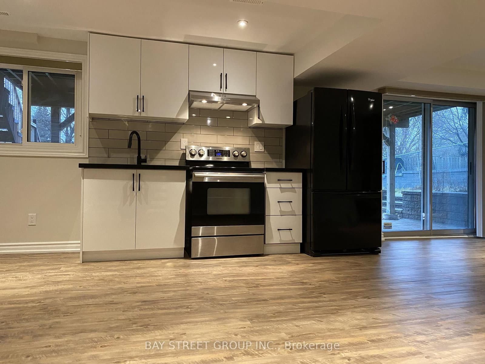 29 Carlton Road, Unit Basement thumbnail 2