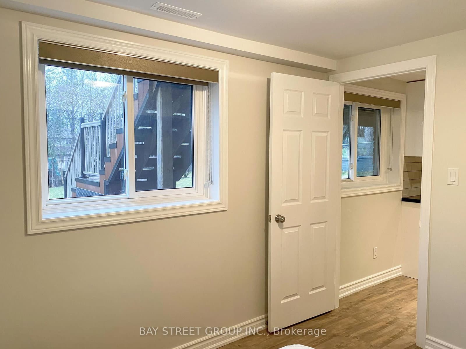 29 Carlton Road, Unit Basement thumbnail 5