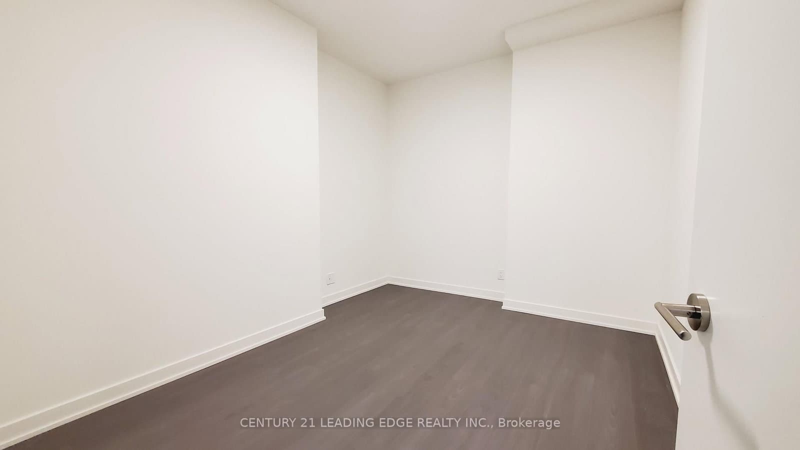 101 Cathedral High Street, Unit 216 thumbnail 13