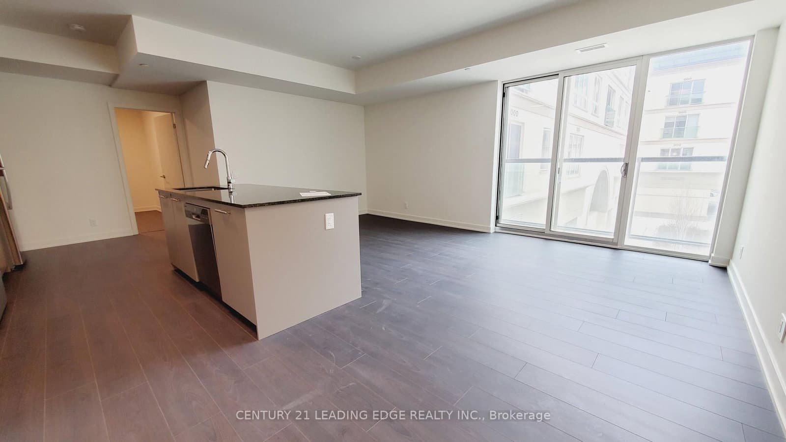 101 Cathedral High Street, Unit 216 thumbnail 3