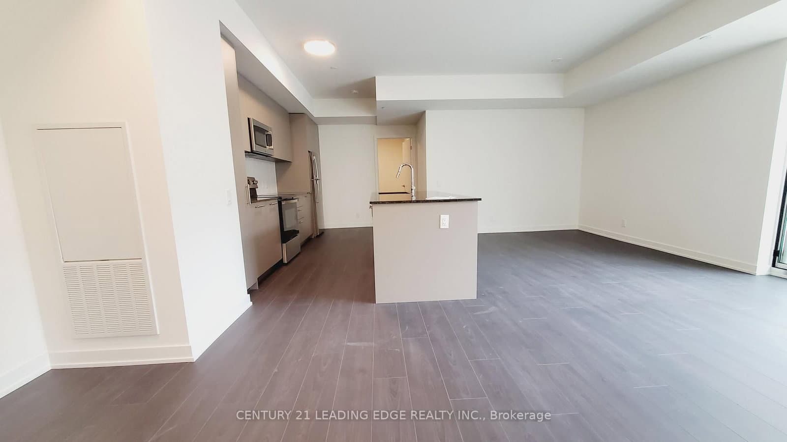 101 Cathedral High Street, Unit 216 thumbnail 8