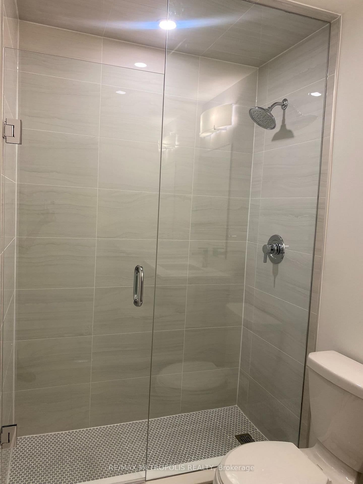 14 Lytham Green Circle, Unit 20 thumbnail 14