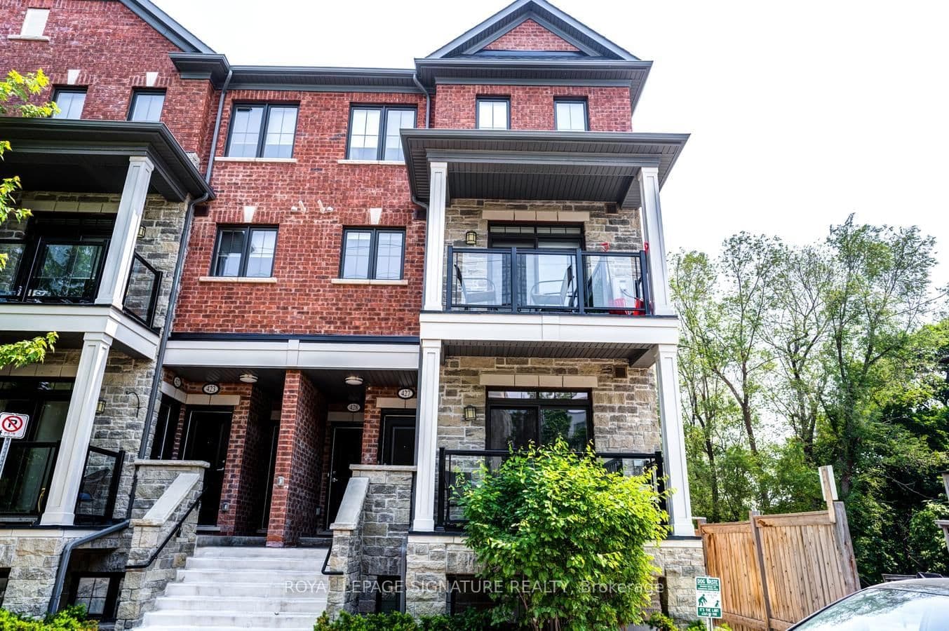 201 Pine Grove Rd Road, Unit 426 thumbnail 2