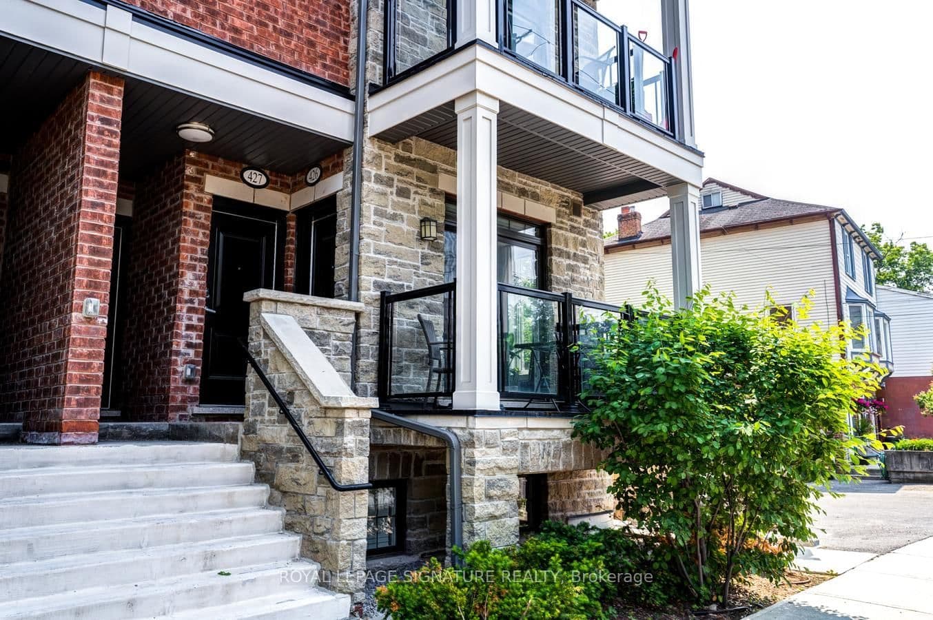 201 Pine Grove Rd Road, Unit 426 thumbnail 3
