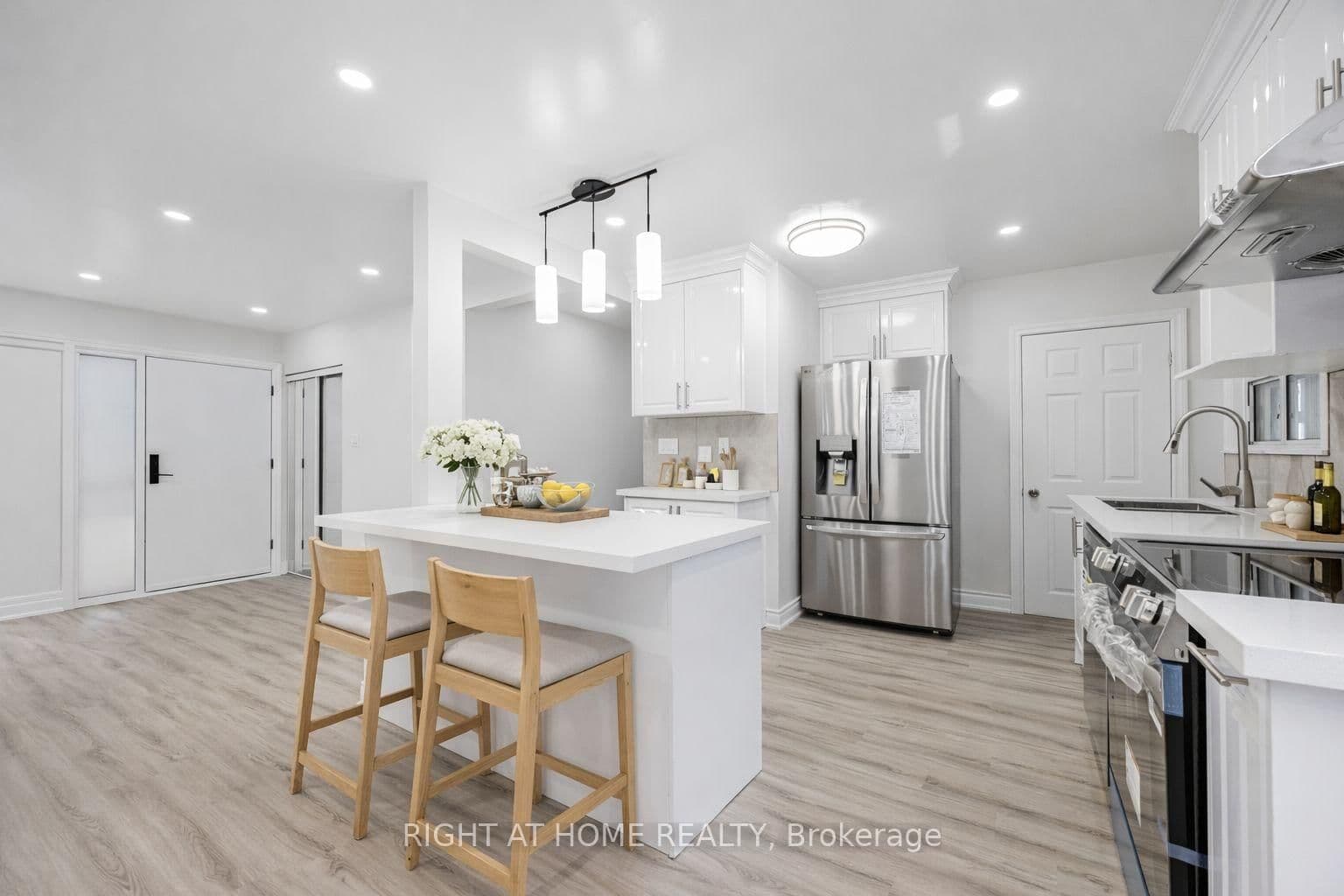 225 Essex Avenue thumbnail 7