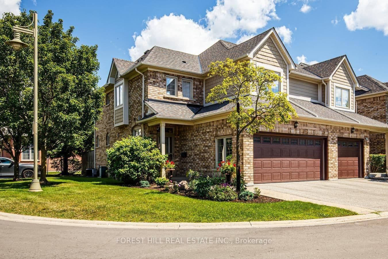 69 Louisbourg Way - Image 1