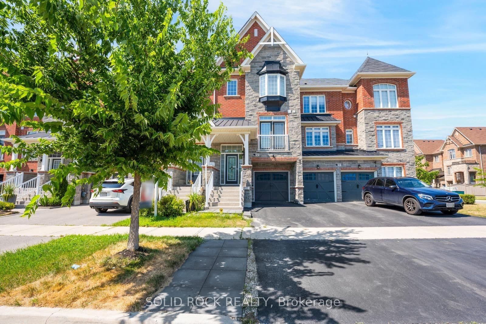 142 Farooq Boulevard S - Image 1