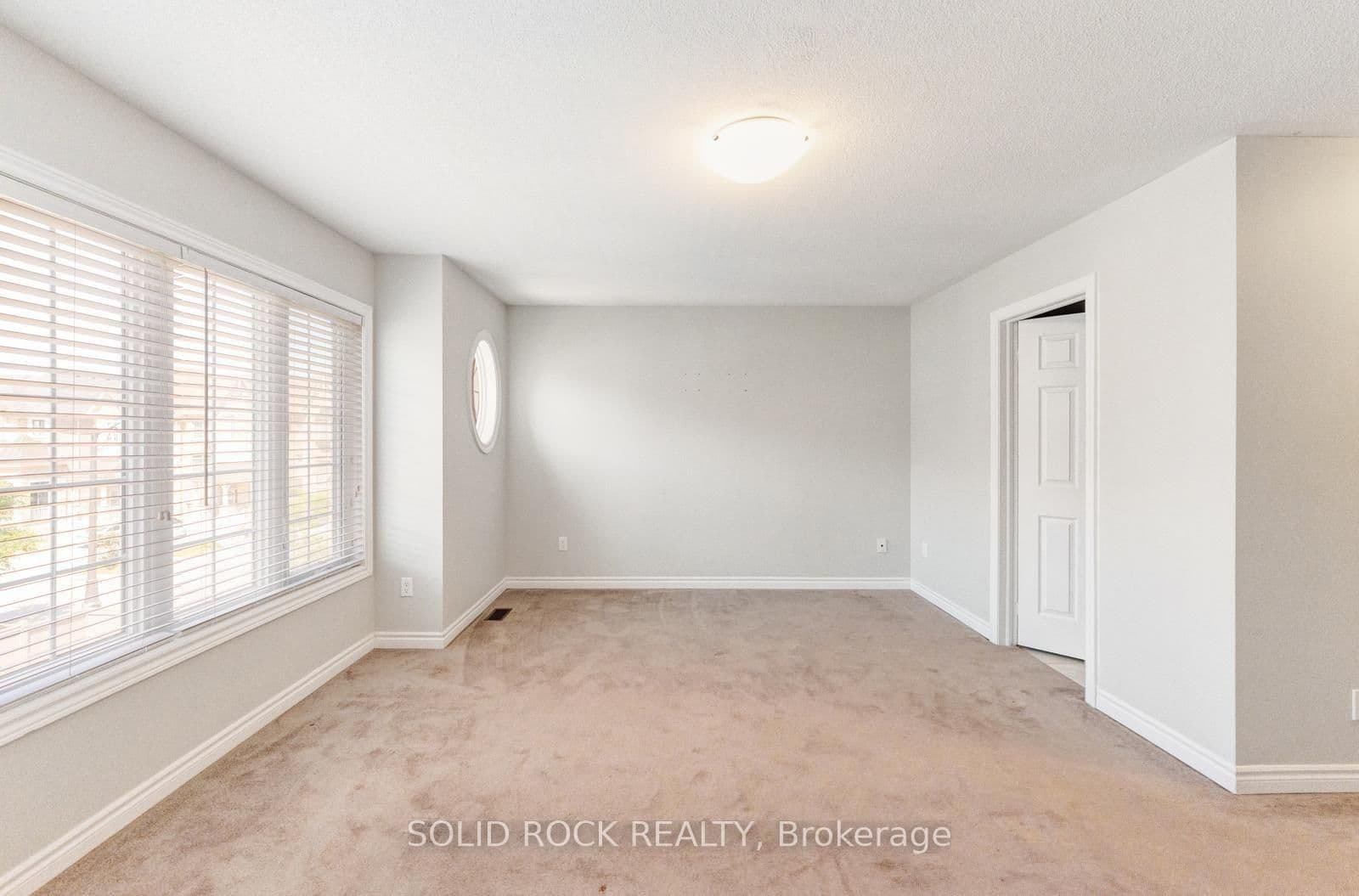 142 Farooq Boulevard S thumbnail 24