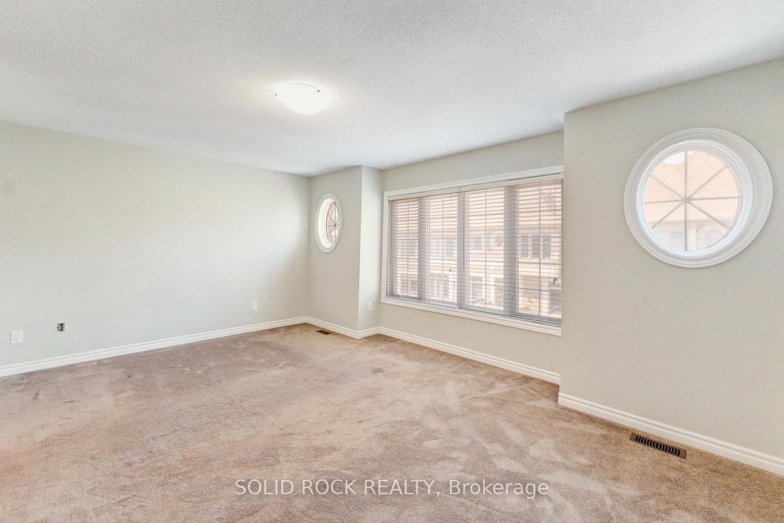142 Farooq Boulevard S thumbnail 25