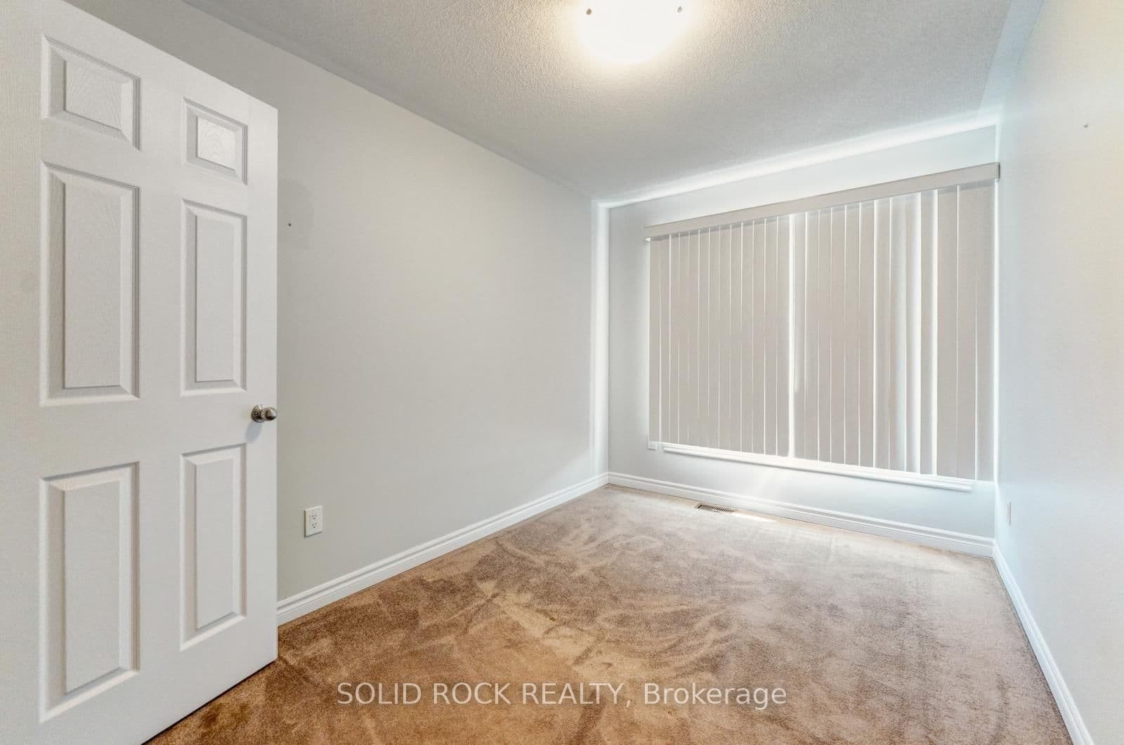142 Farooq Boulevard S thumbnail 32