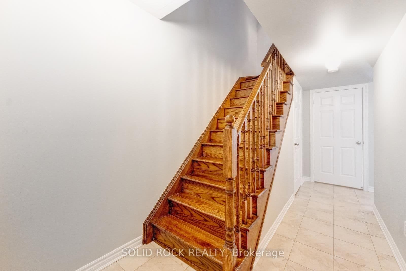 142 Farooq Boulevard S thumbnail 35