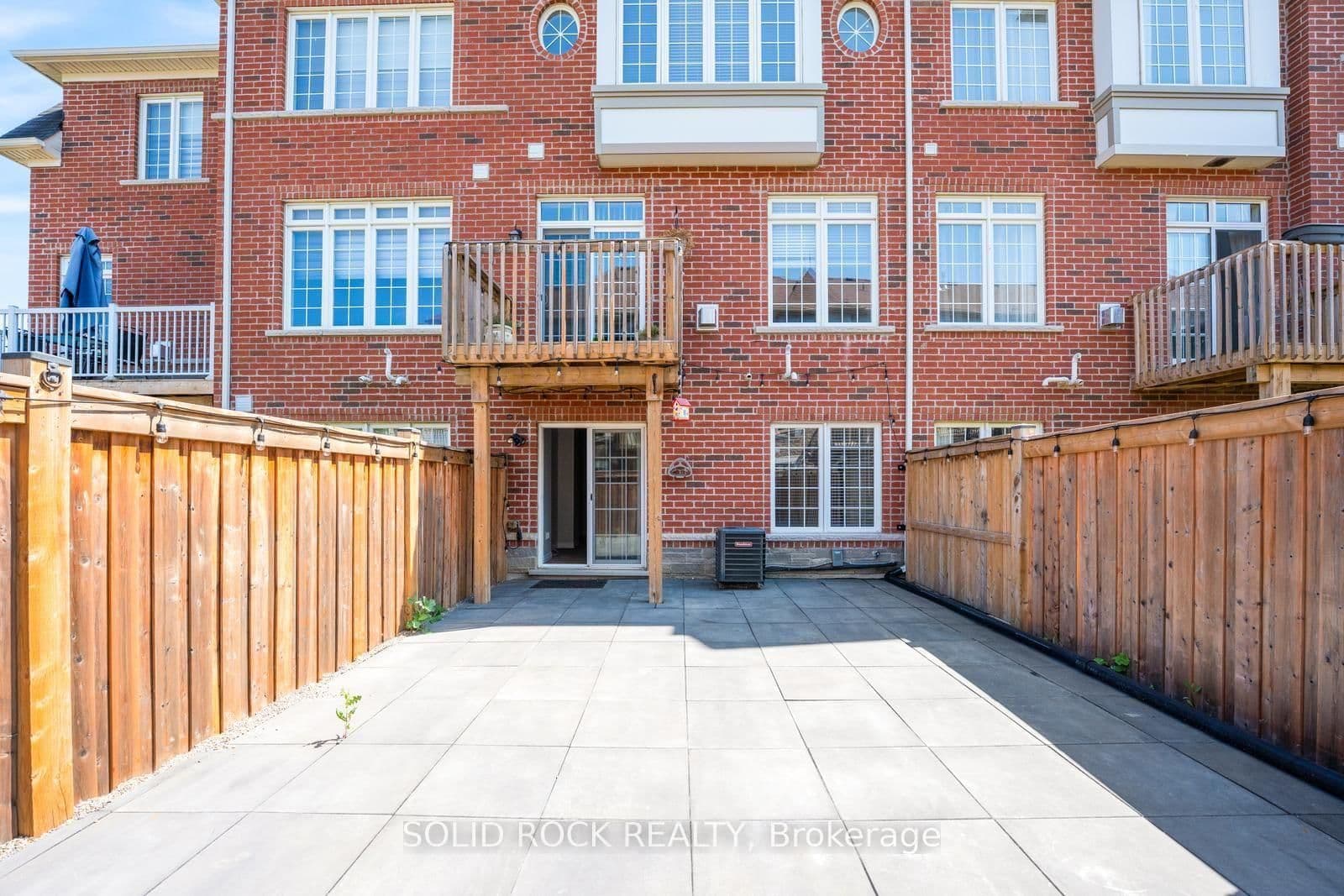 142 Farooq Boulevard S thumbnail 40