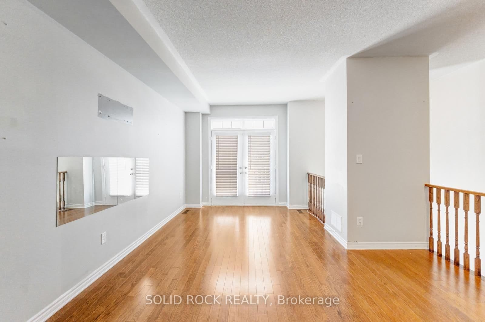 142 Farooq Boulevard S thumbnail 7
