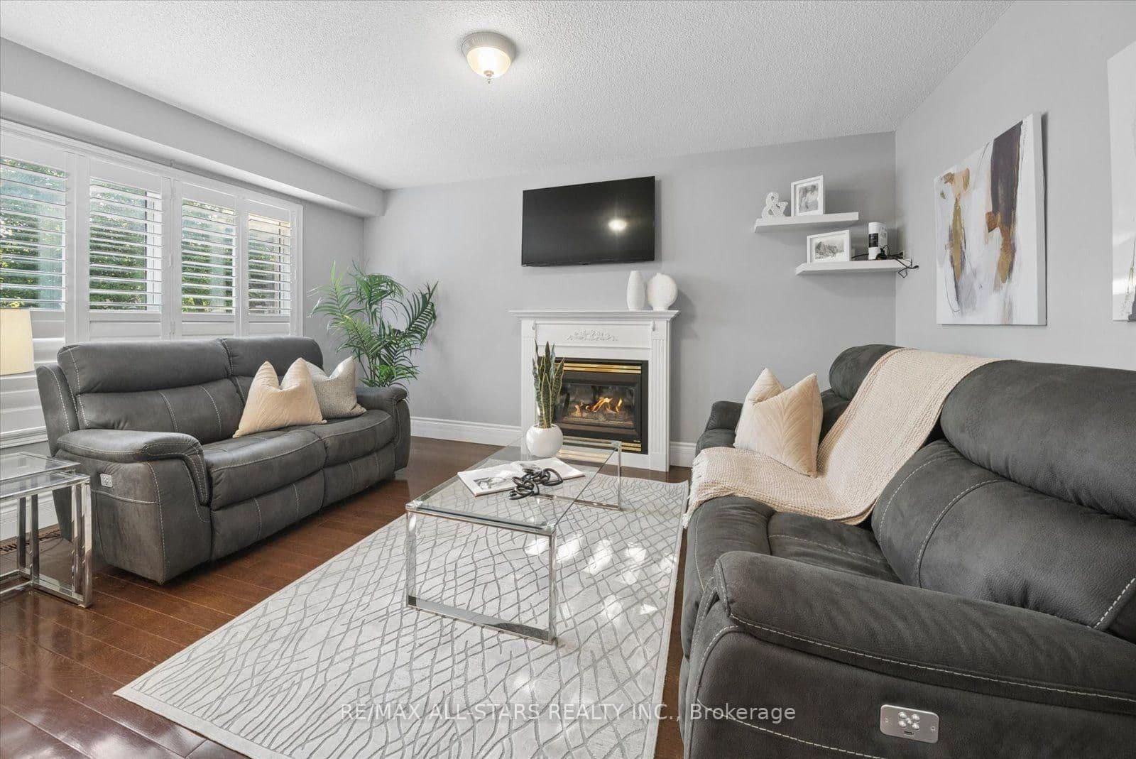 36 Burnaby Drive thumbnail 10