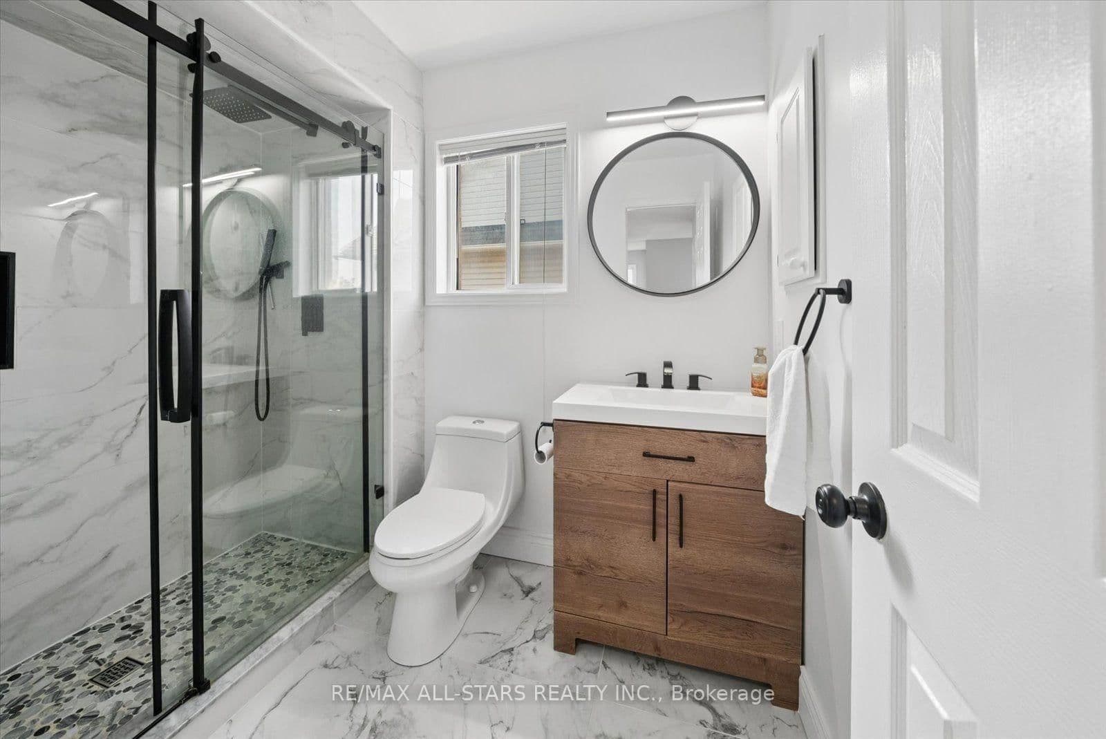 36 Burnaby Drive thumbnail 25