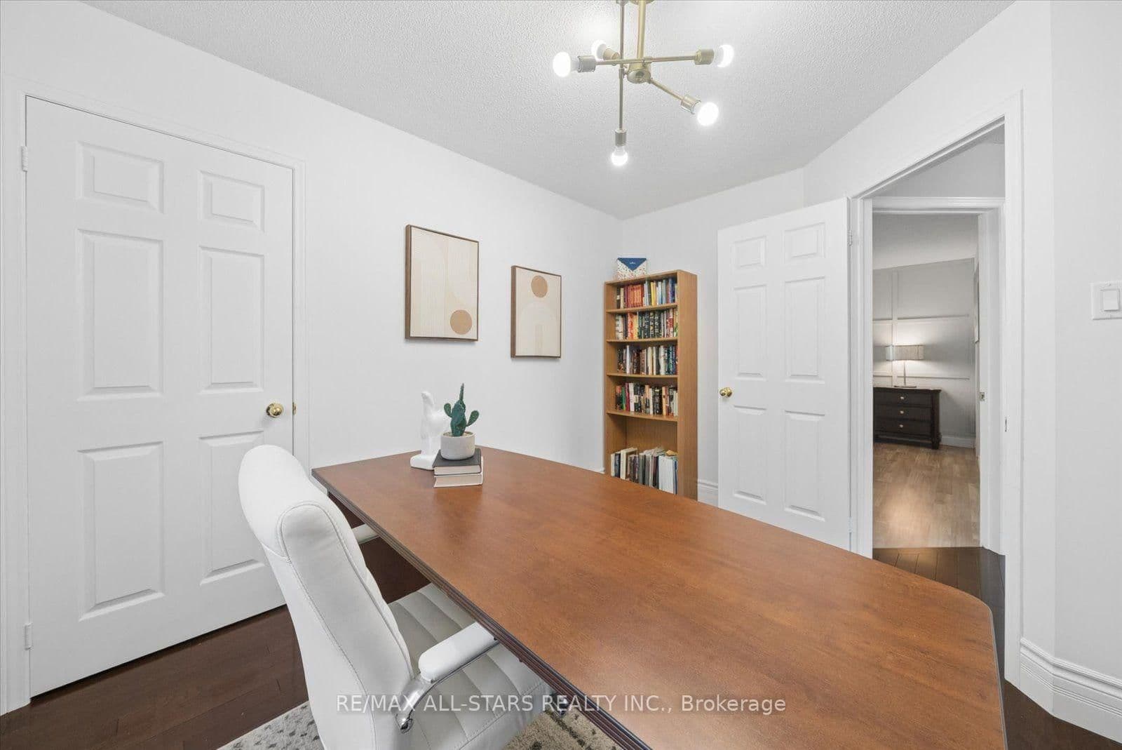 36 Burnaby Drive thumbnail 27