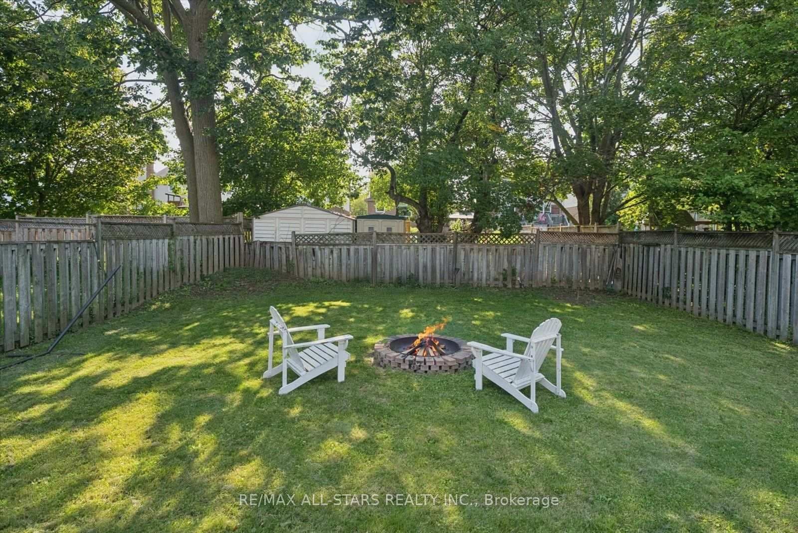 36 Burnaby Drive thumbnail 38