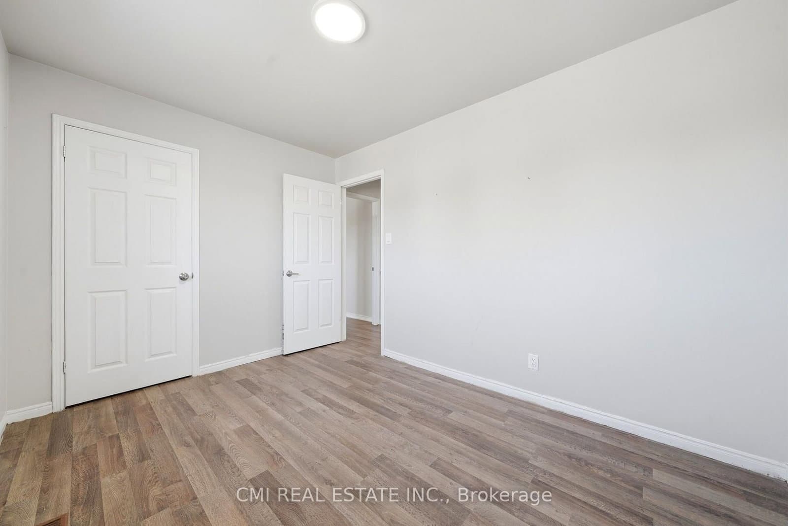 39 Camrose Drive thumbnail 20