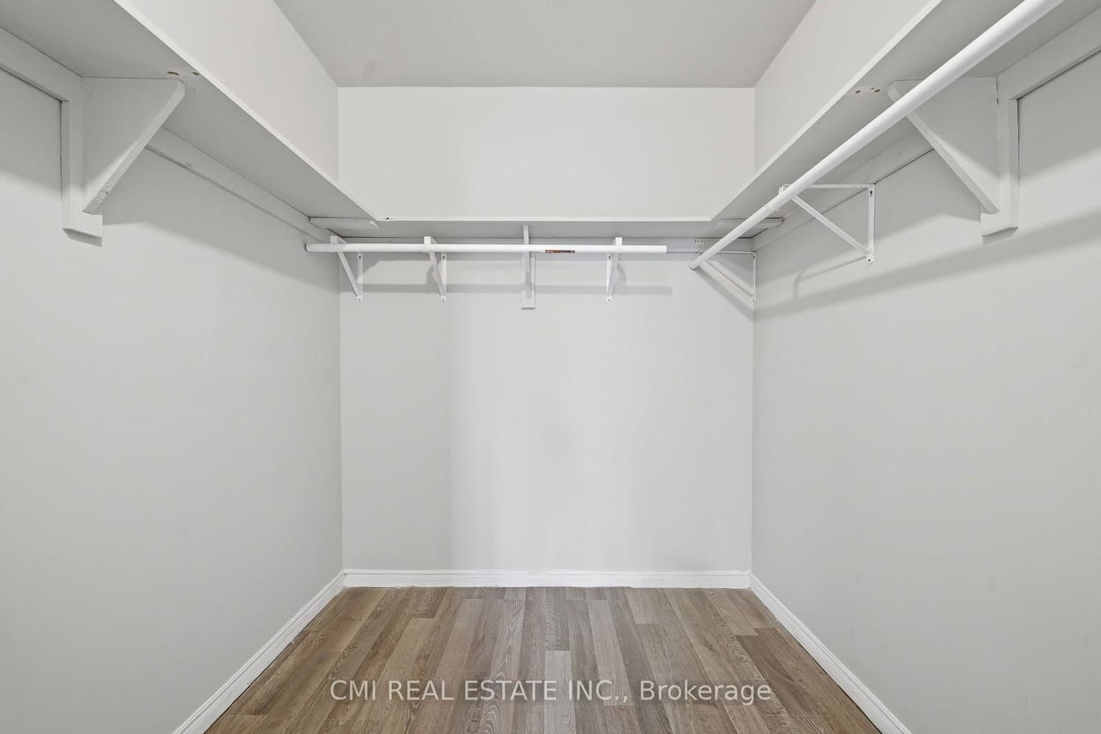 39 Camrose Drive thumbnail 26