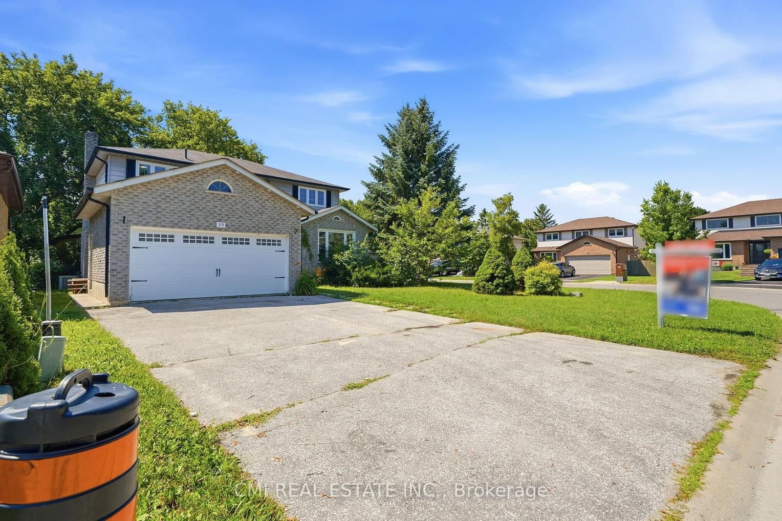 39 Camrose Drive thumbnail 3