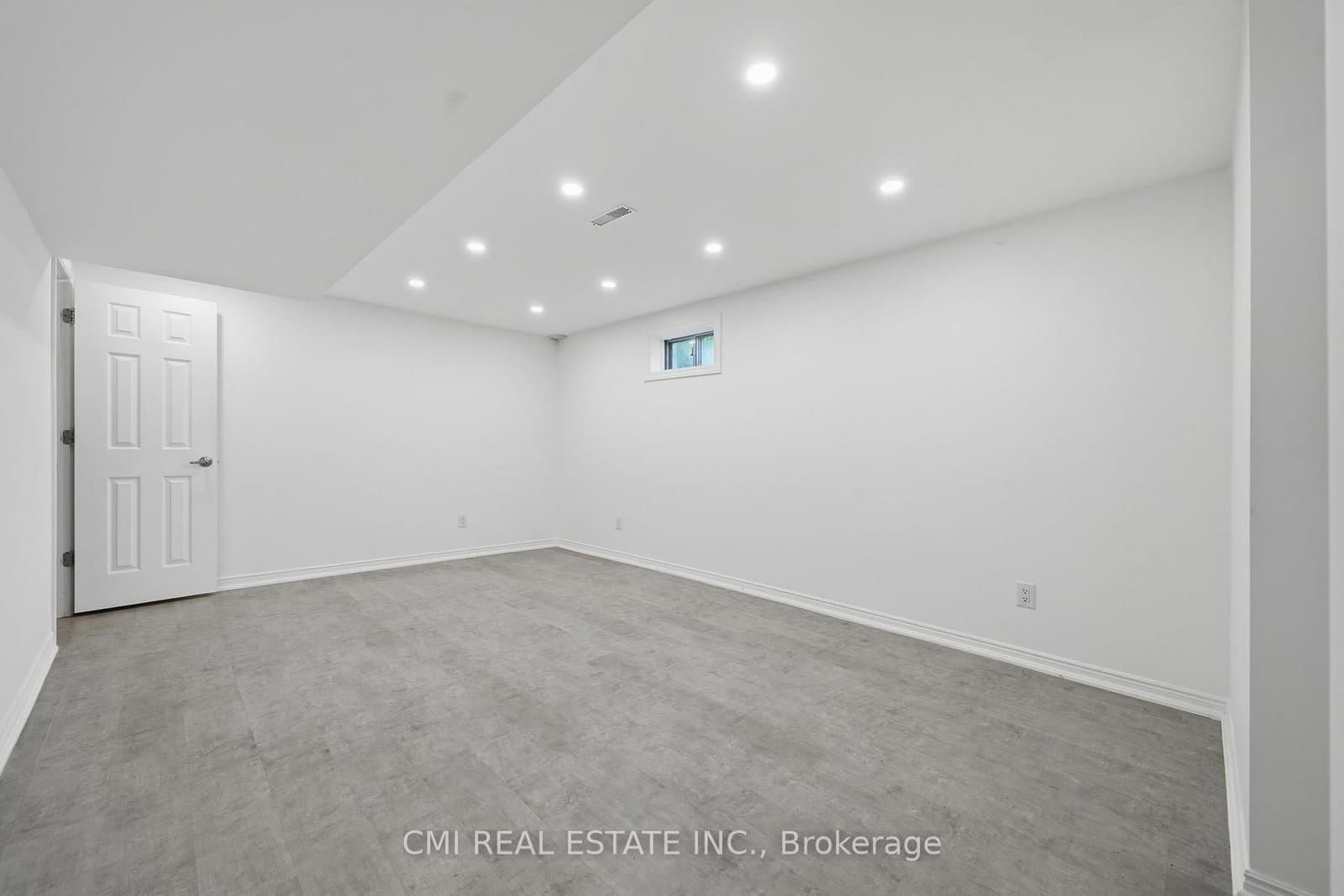 39 Camrose Drive thumbnail 30