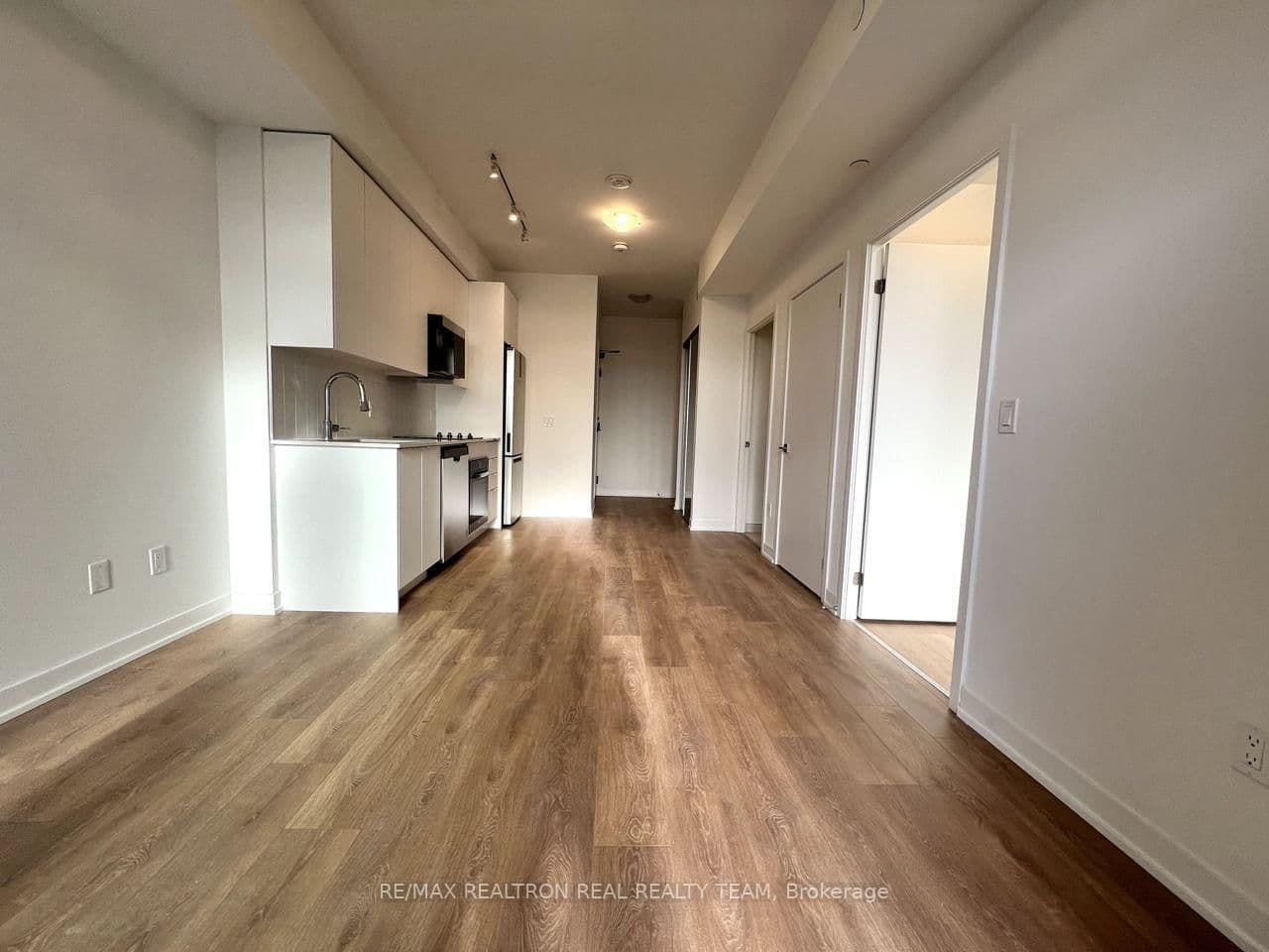 10 Abeja Street, Unit 1212 thumbnail 2
