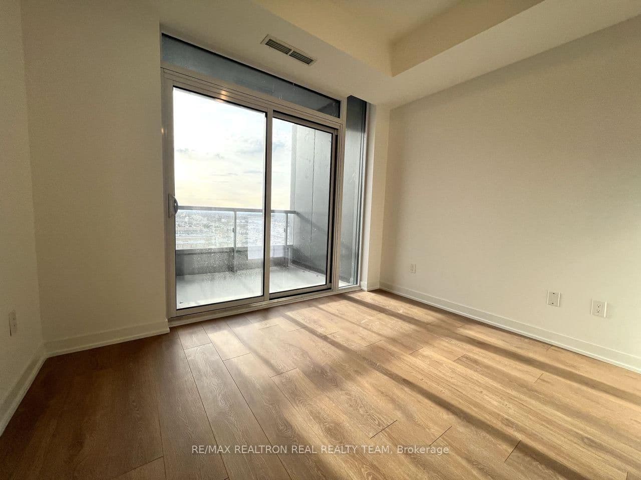 10 Abeja Street, Unit 1212 thumbnail 5